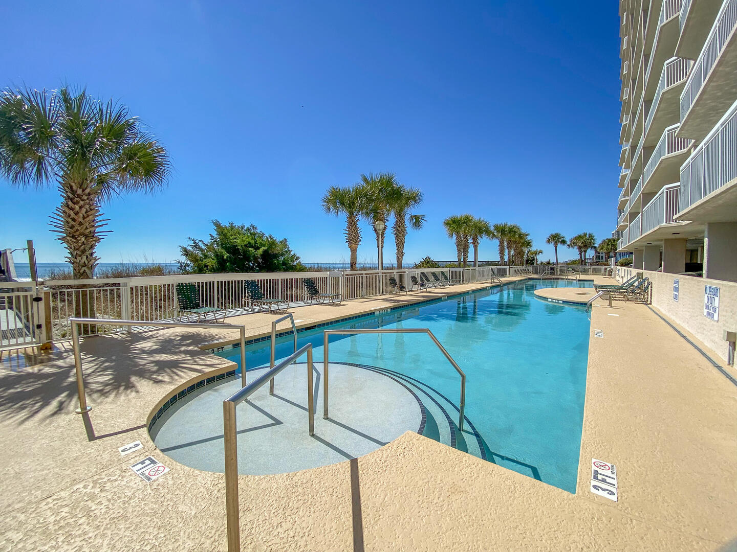 Crescent Shores 704 26
