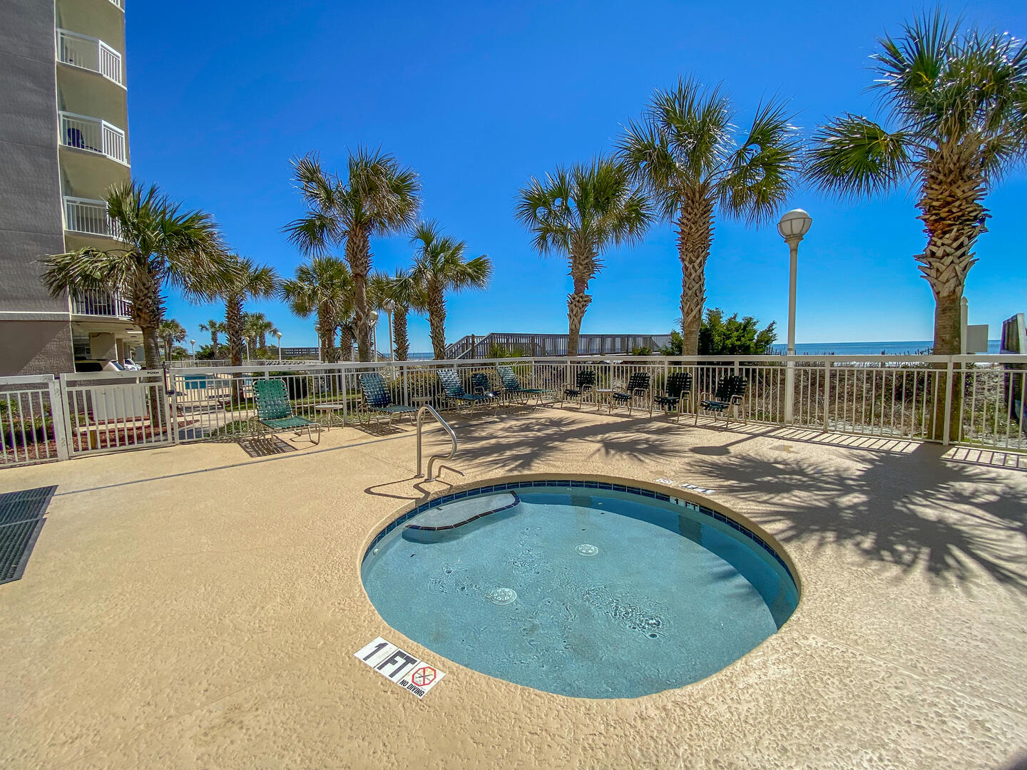 Crescent Shores 704 32