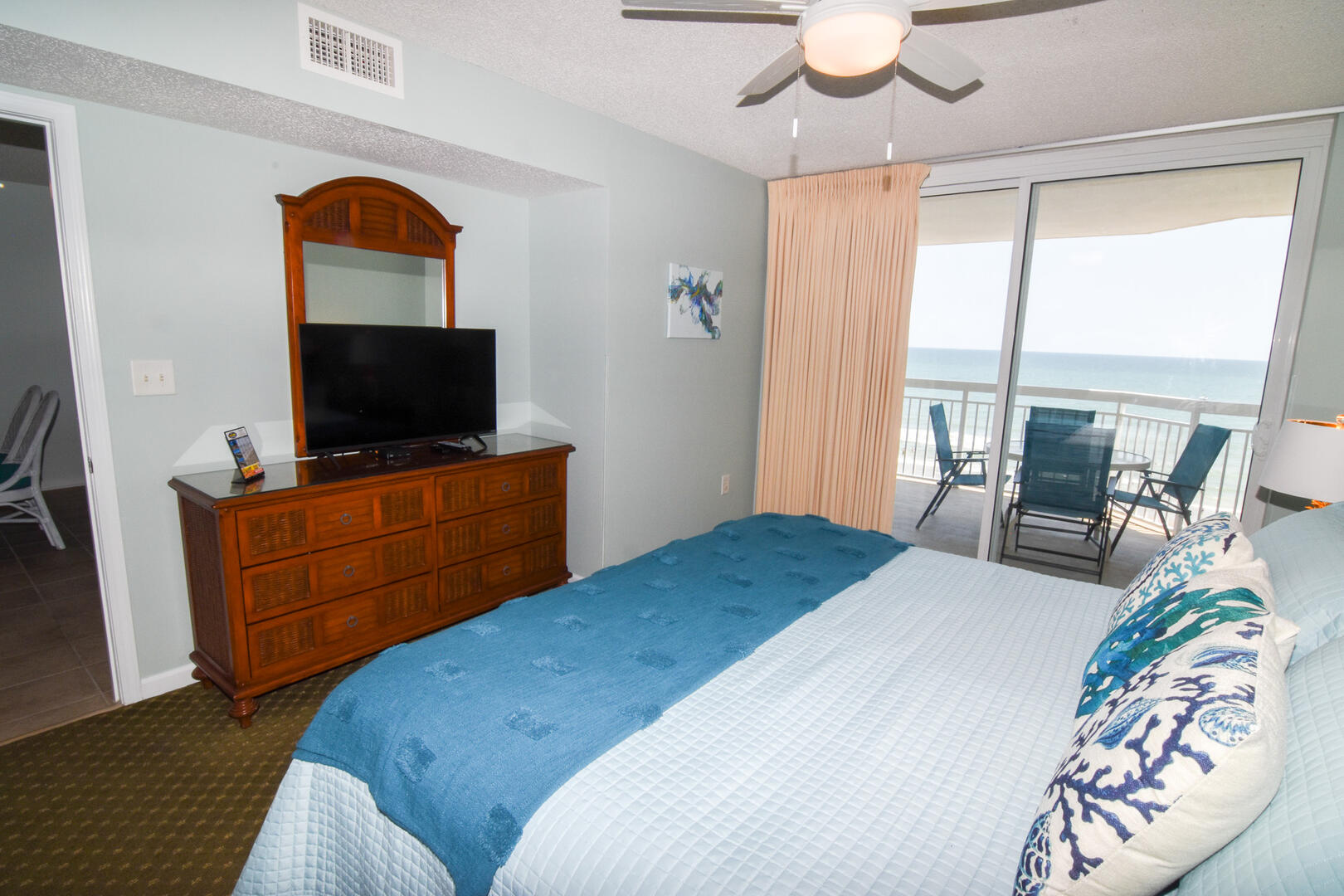 Crescent Shores 704 14