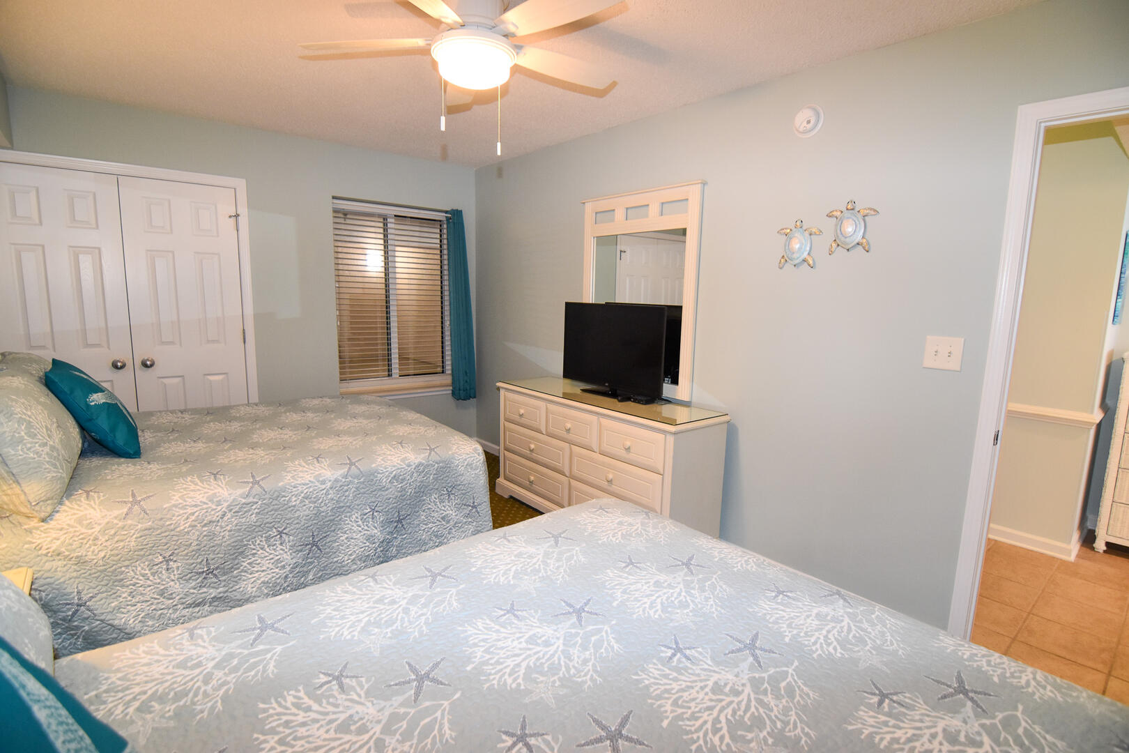 Crescent Shores 704 18