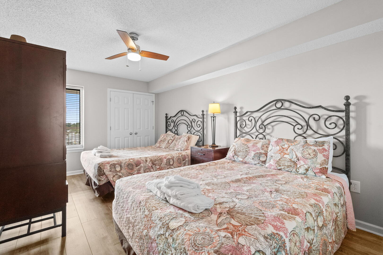 Crescent Shores 903 33