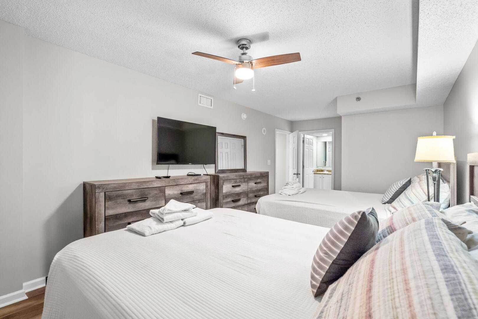 Crescent Shores 903 37