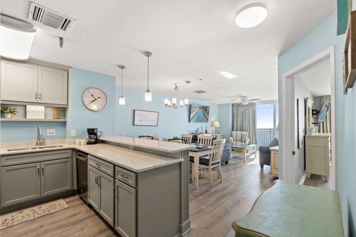 Hyperion Towers 604 | Photo 12