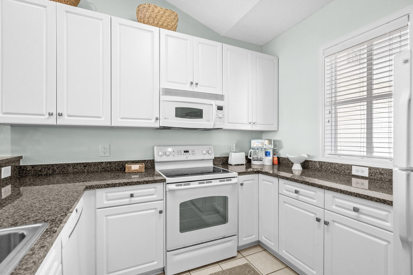 Ocean Keyes 3945 | Photo 21