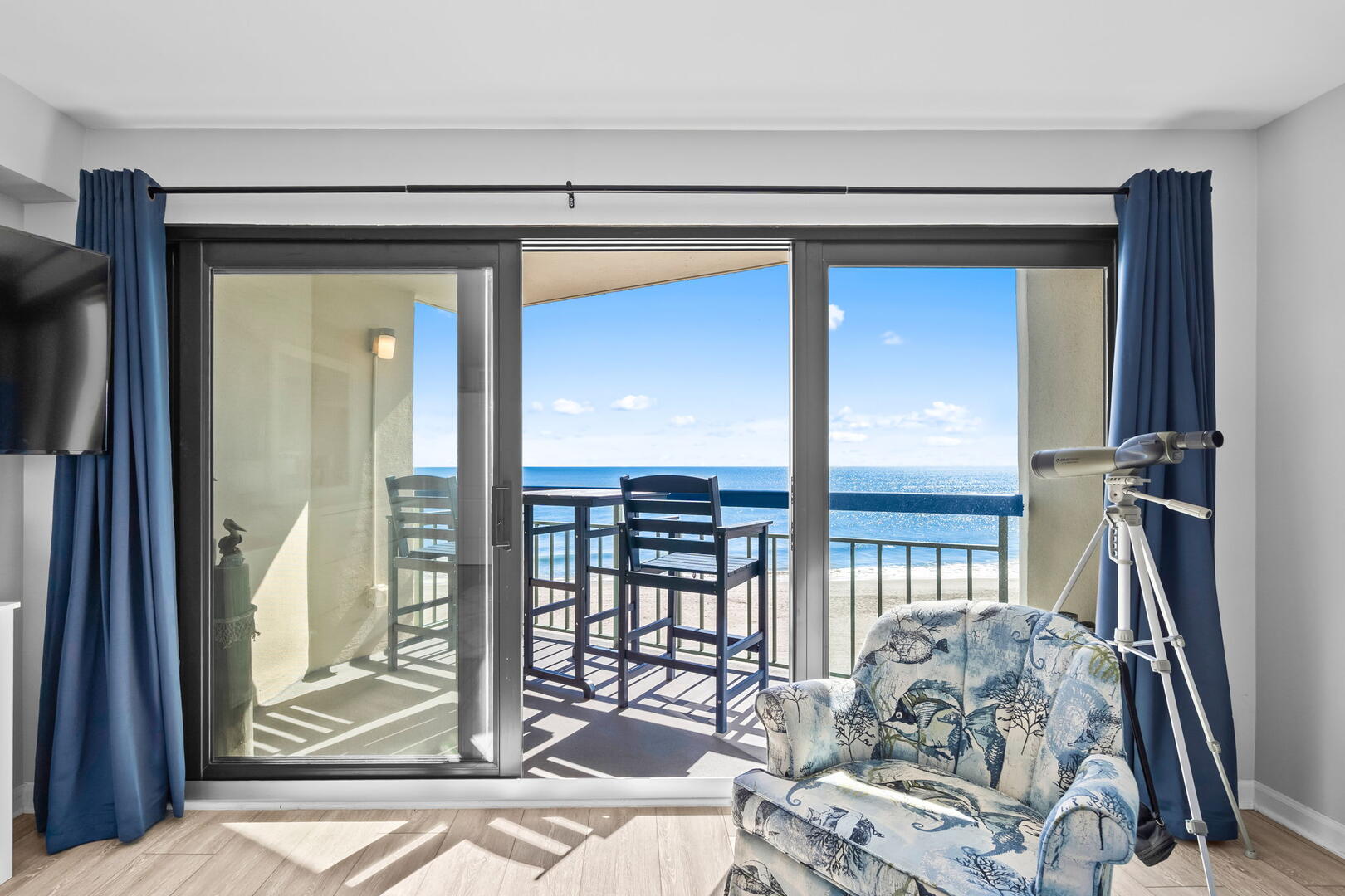 Oceans 606 | Photo 25