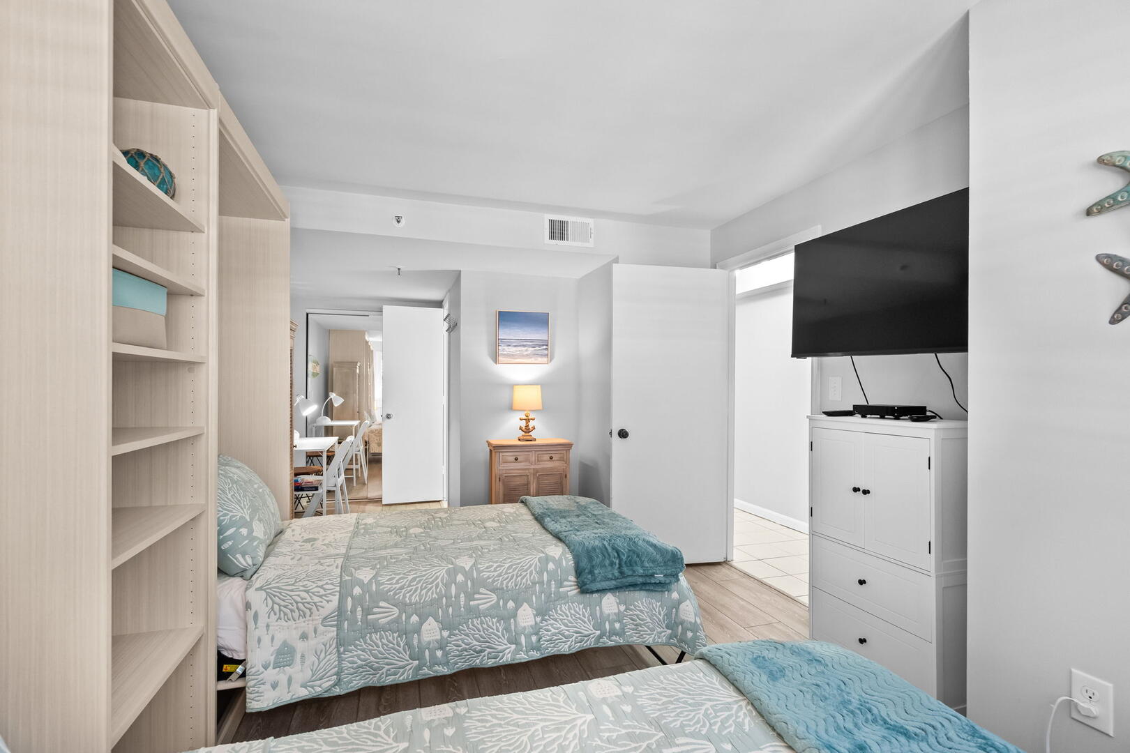 Oceans 606 | Photo 33