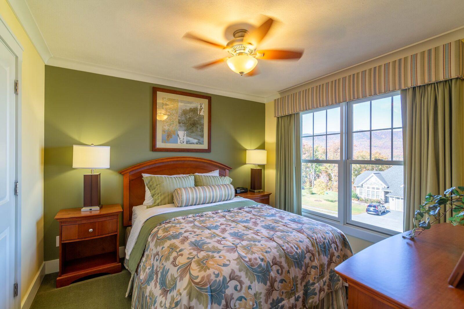 Regal Vistas Luxury Two Bedroom Townhome 7