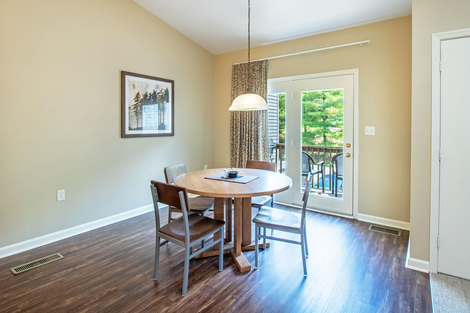 Eagle Trace One Bedroom Condo 5