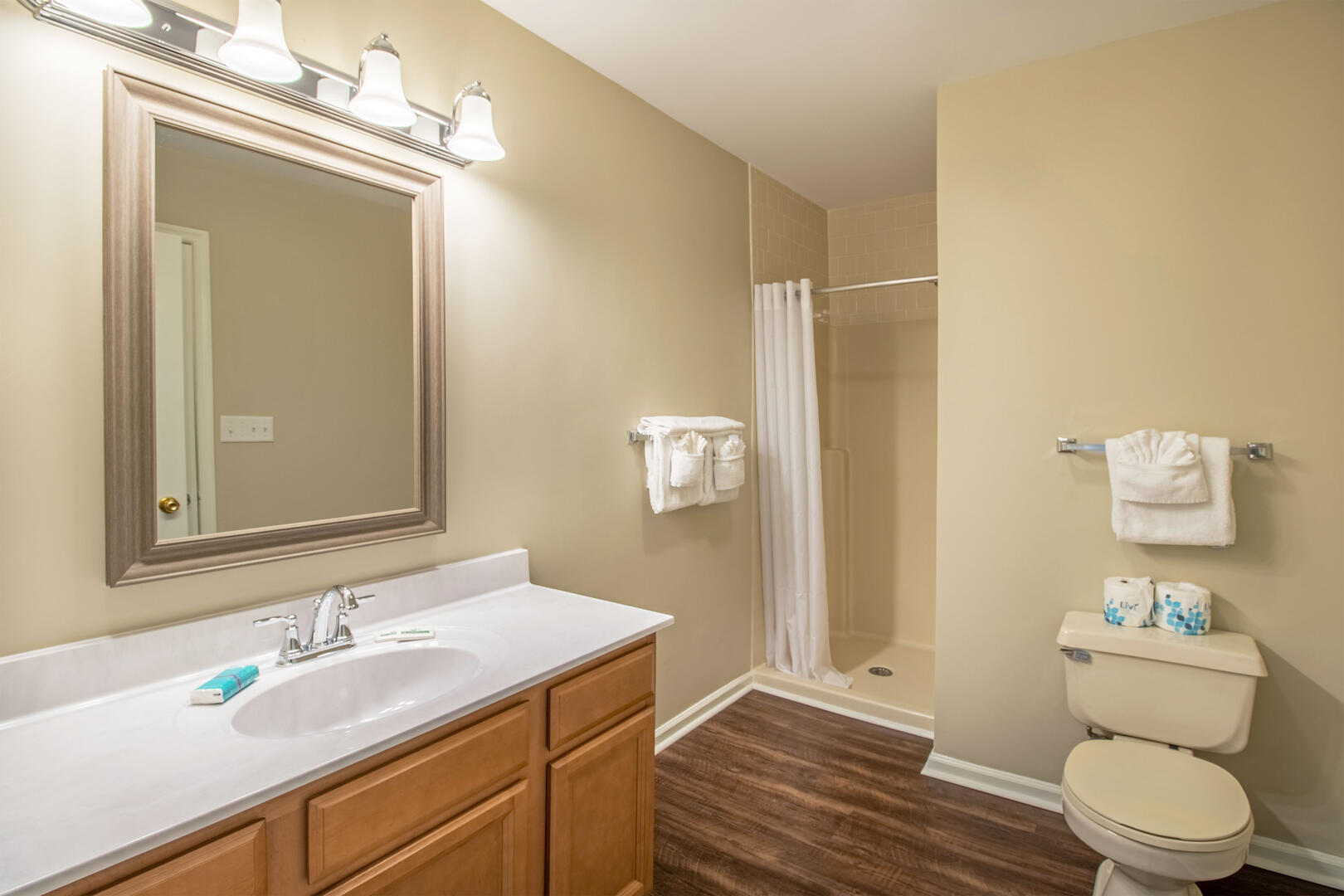 Eagle Trace One Bedroom Condo 20