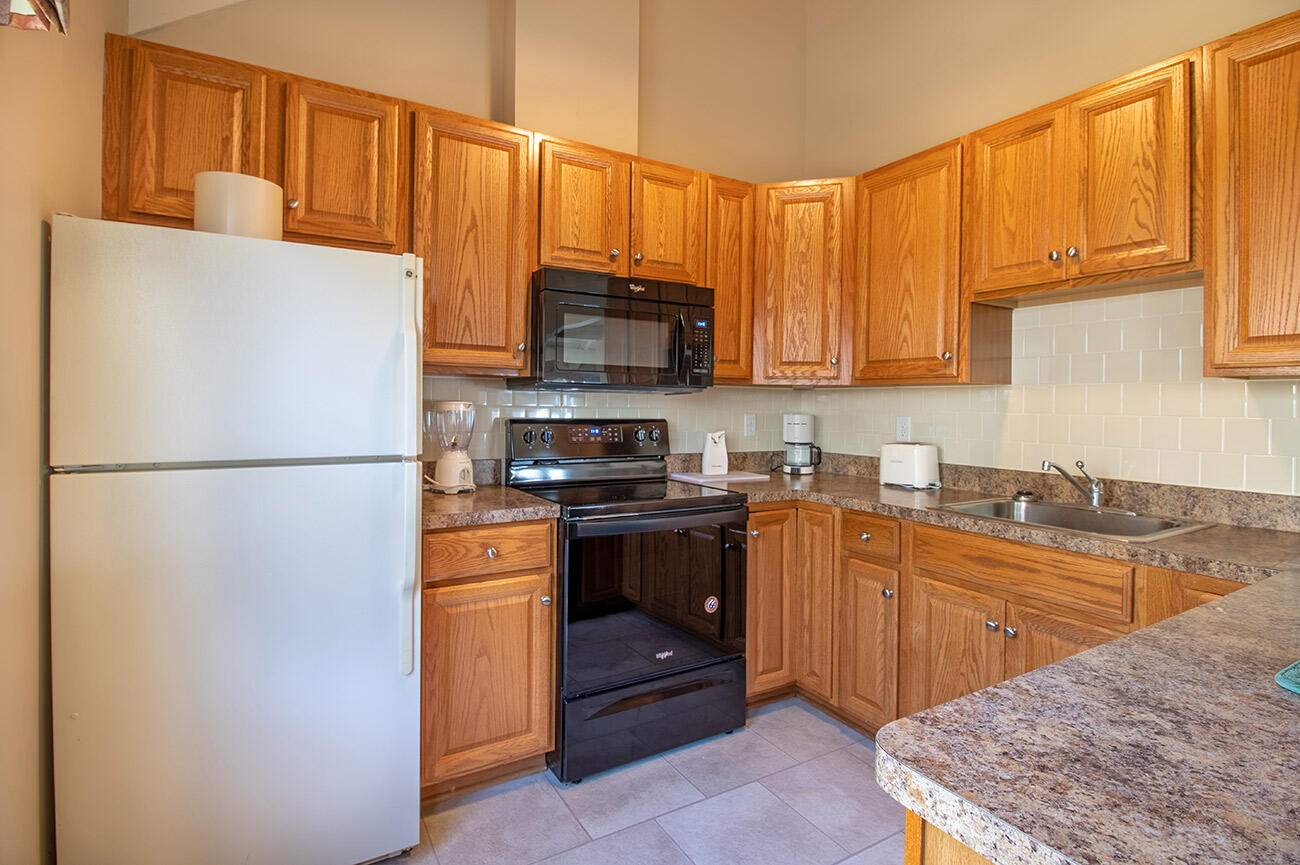 Shenandoah Villas Two Bedroom Condo 3