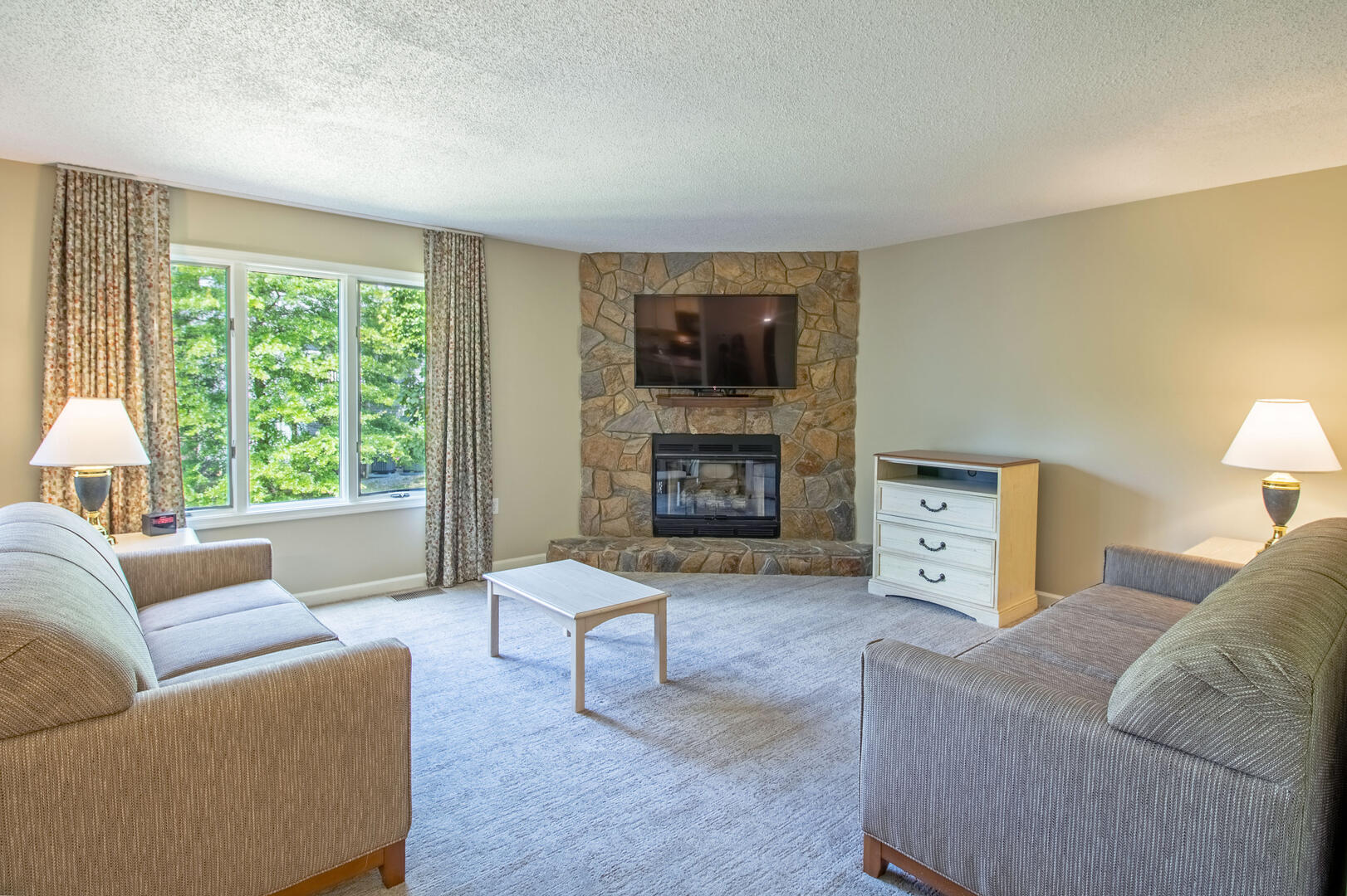 Eagle Trace Two Bedroom Condo 19