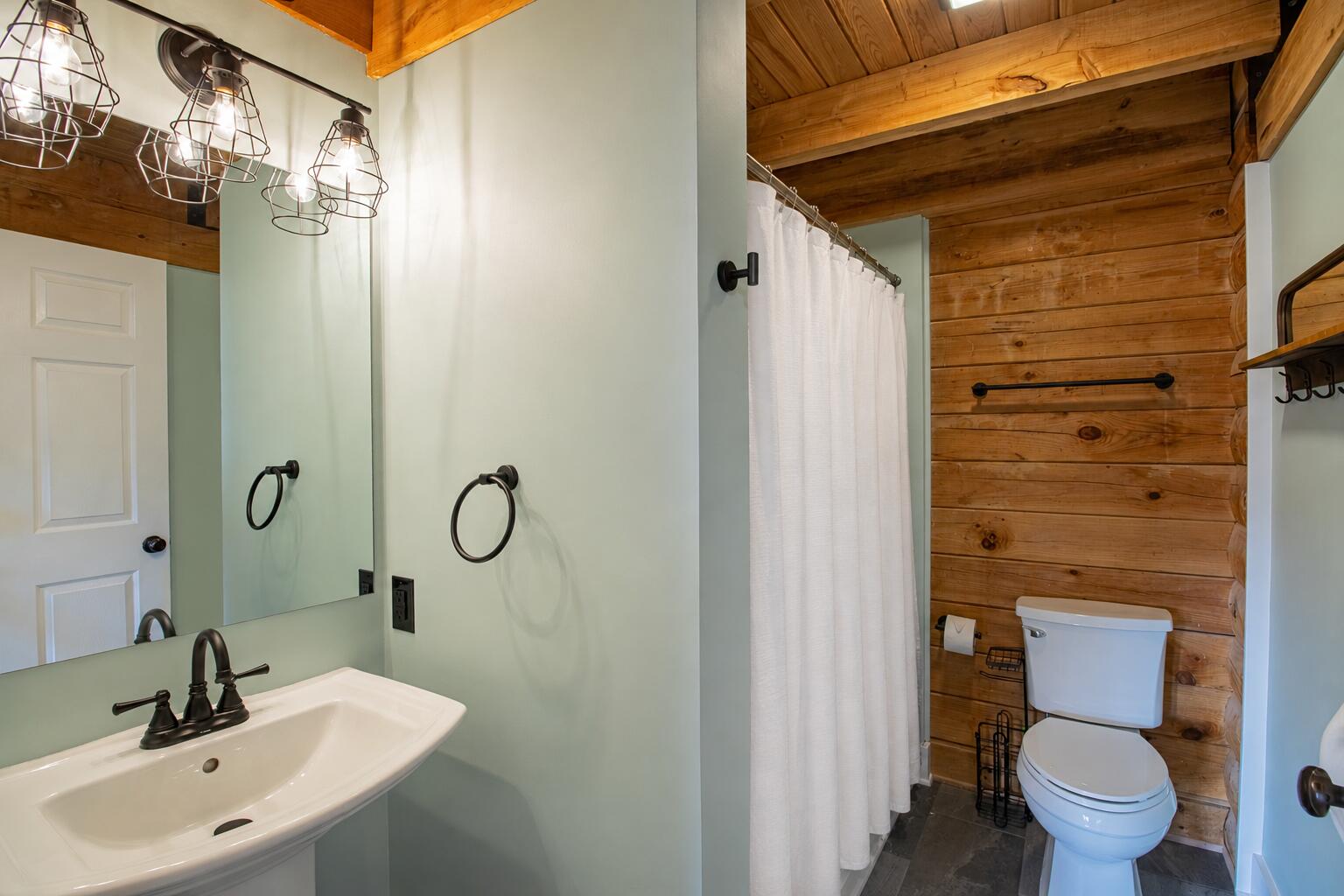 Hensley Hollow Lodge of Elkton 47
