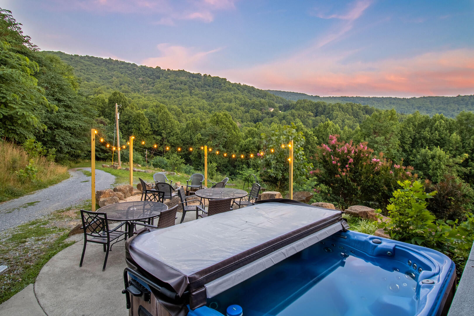 Hensley Hollow Lodge of Elkton 4