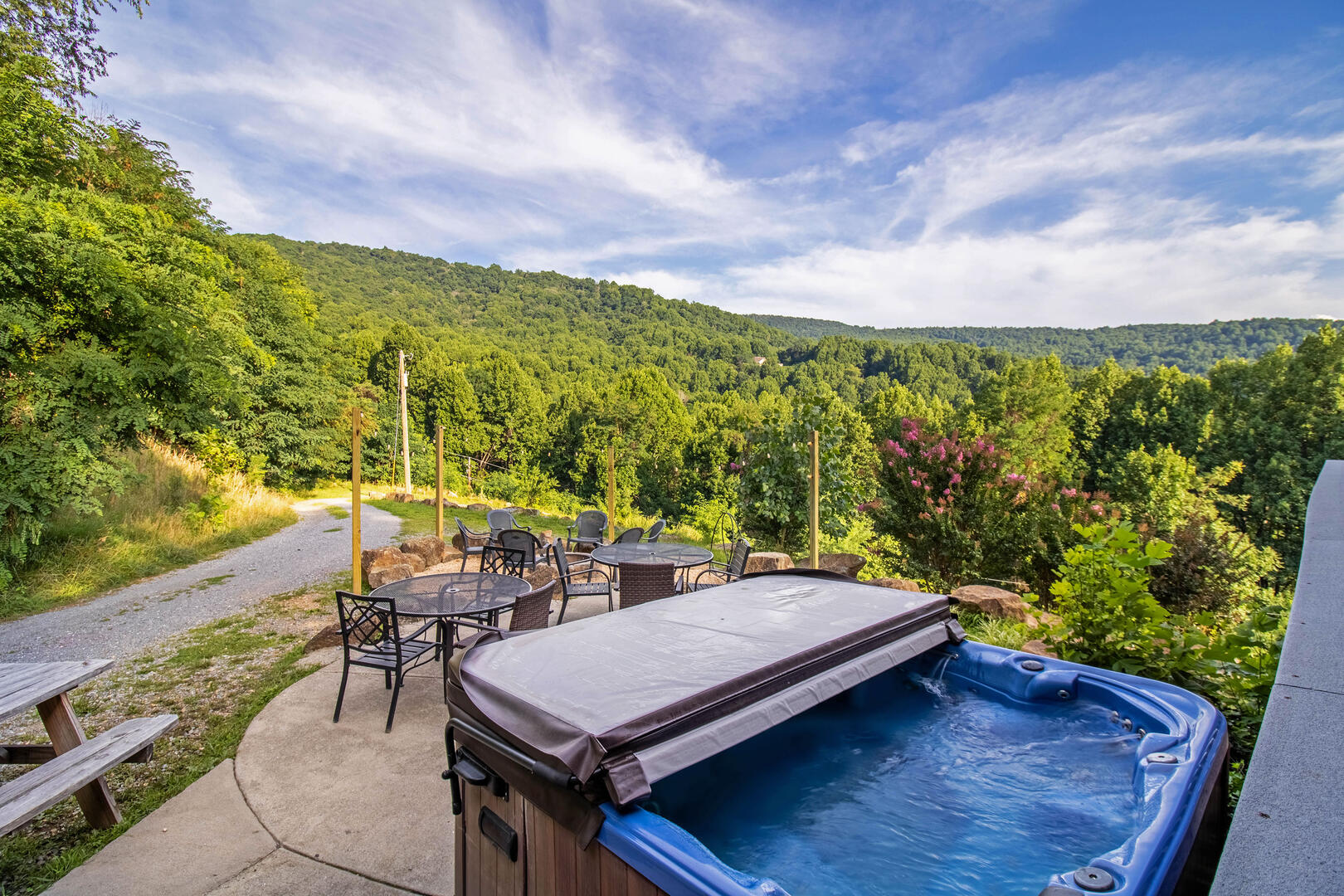 Hensley Hollow Lodge of Elkton 82