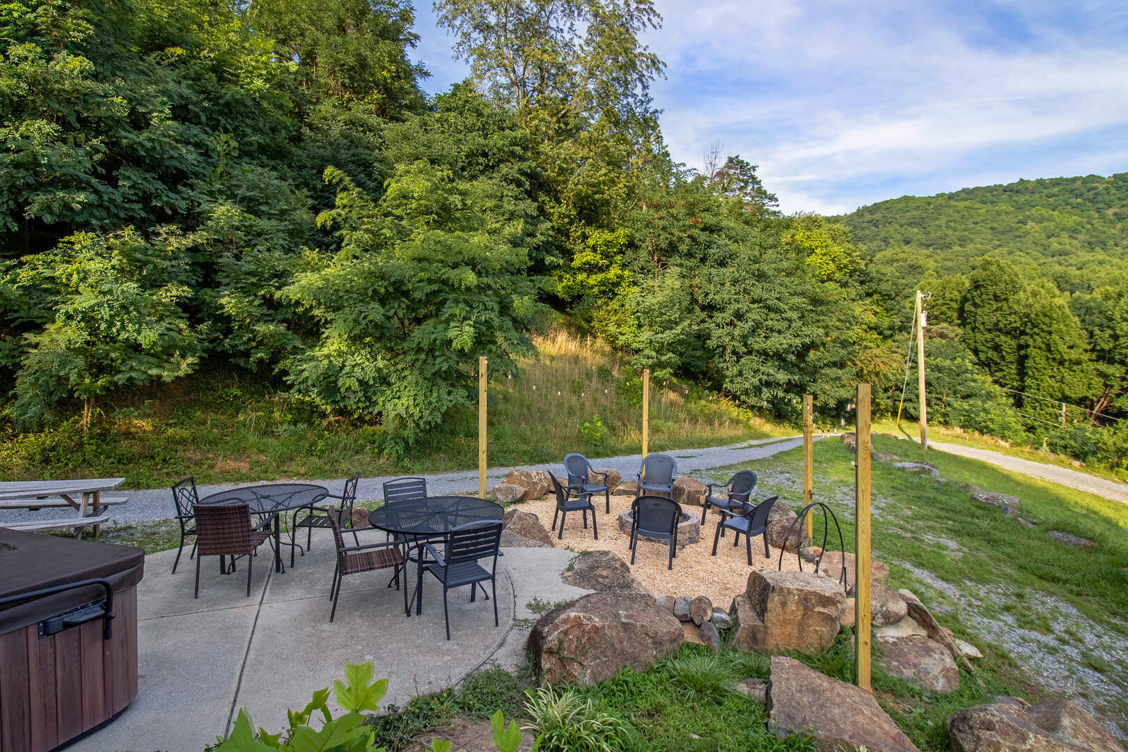 Hensley Hollow Lodge of Elkton 87