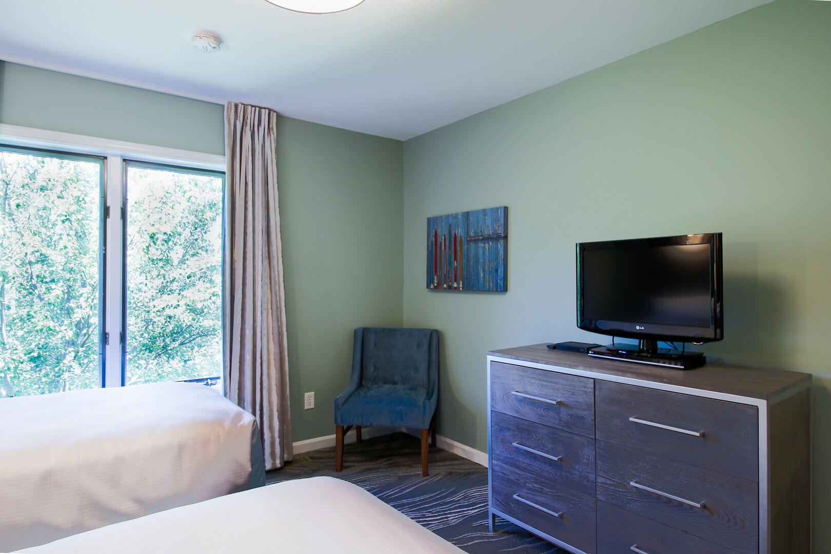 The Summit Two Bedroom Condo 19