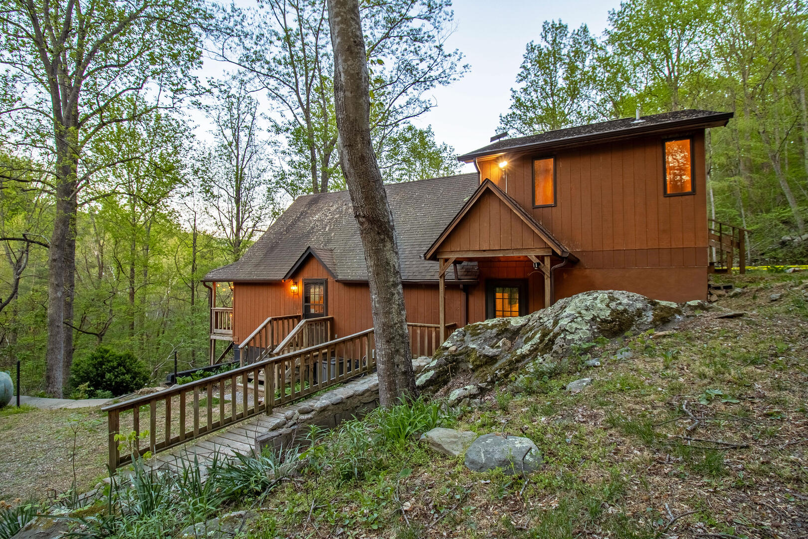 Featured Property Hidden Hollow