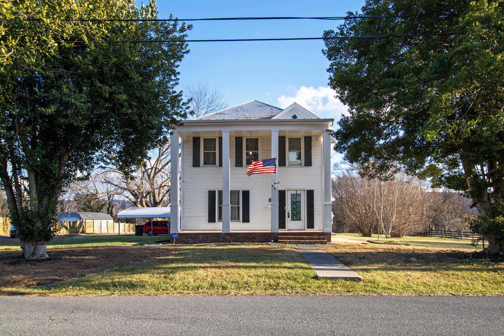 The Veranda at Woodstock 2