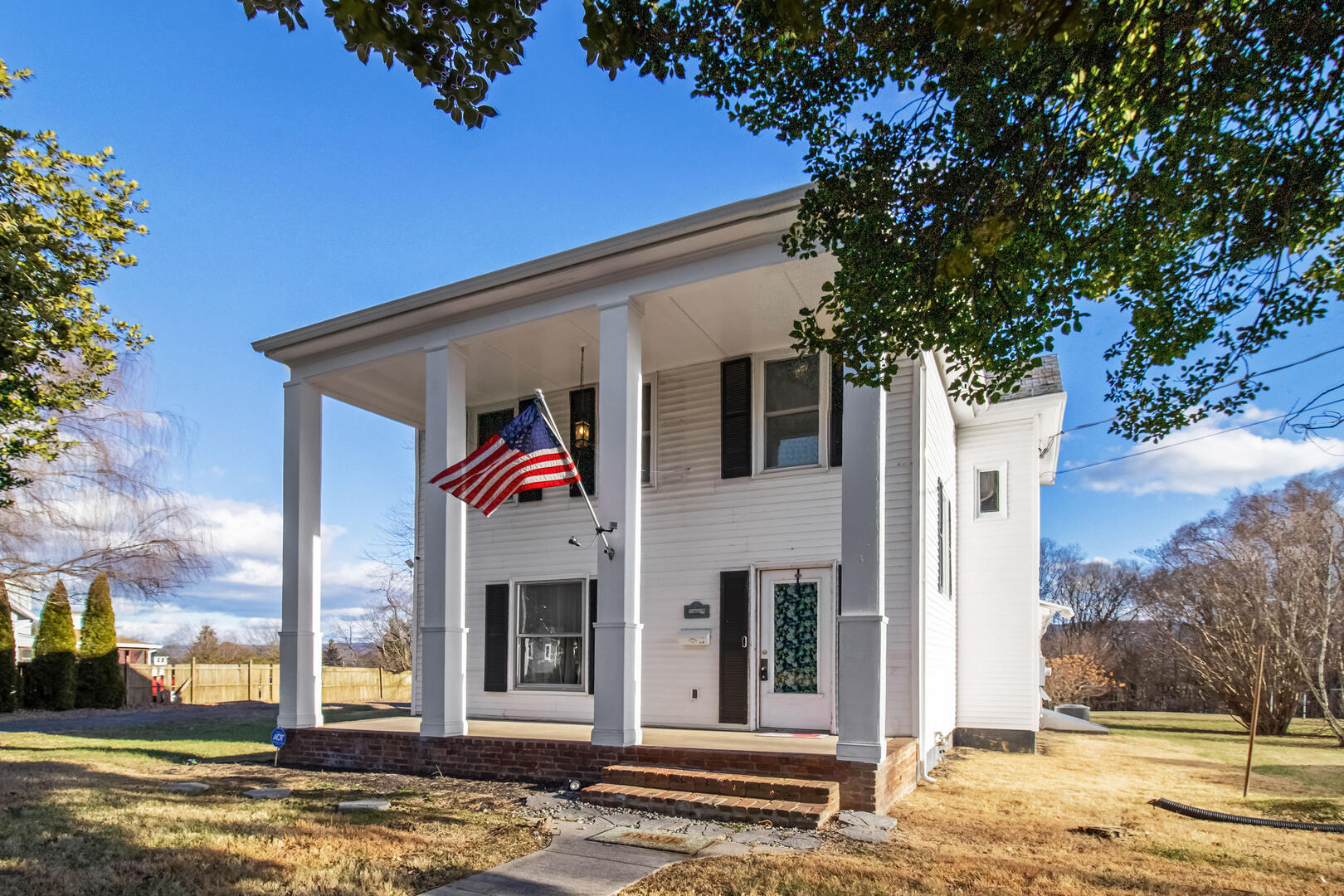 The Veranda at Woodstock 5