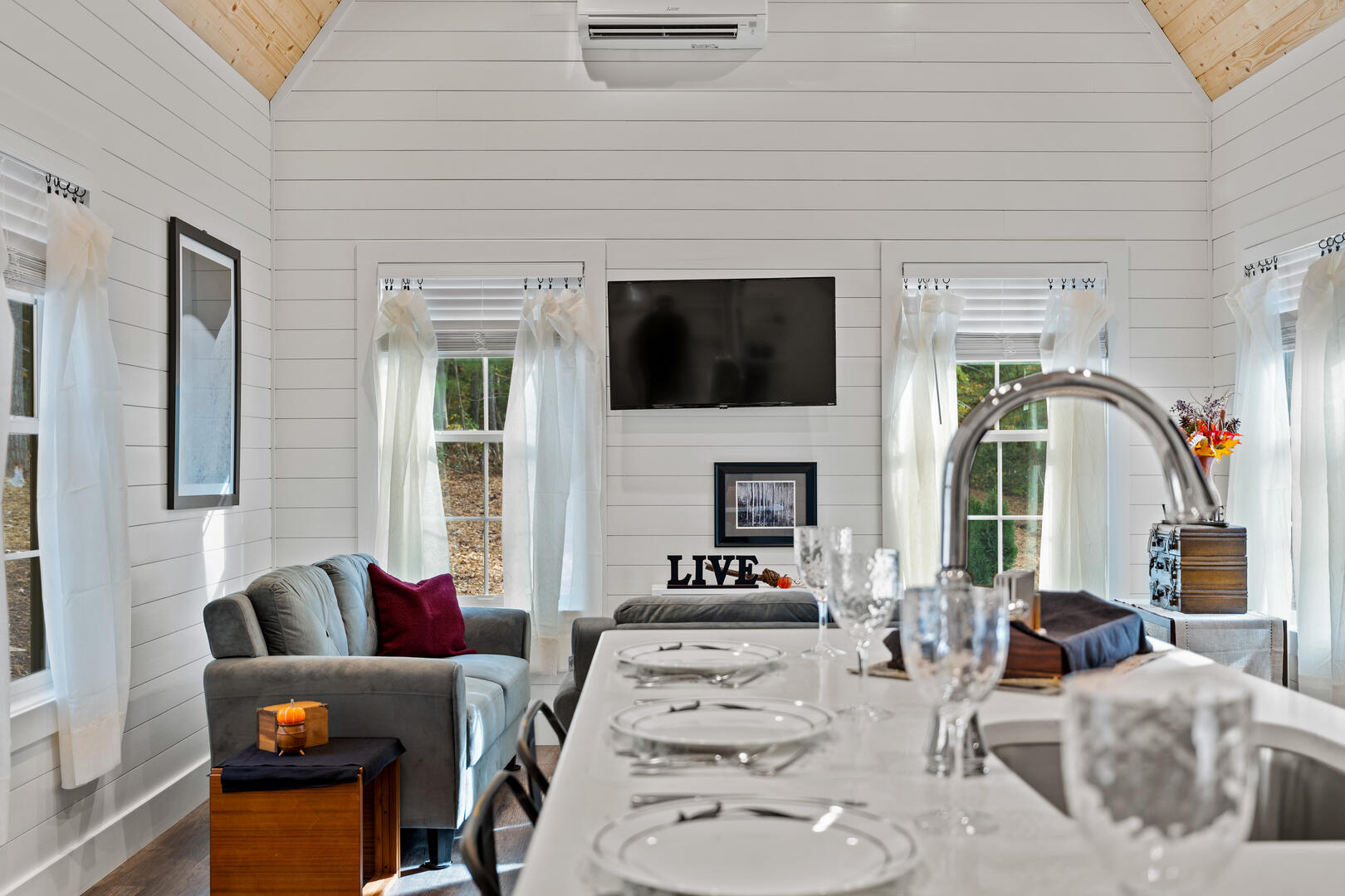 Catalpa Cabins - Cabin #1 8