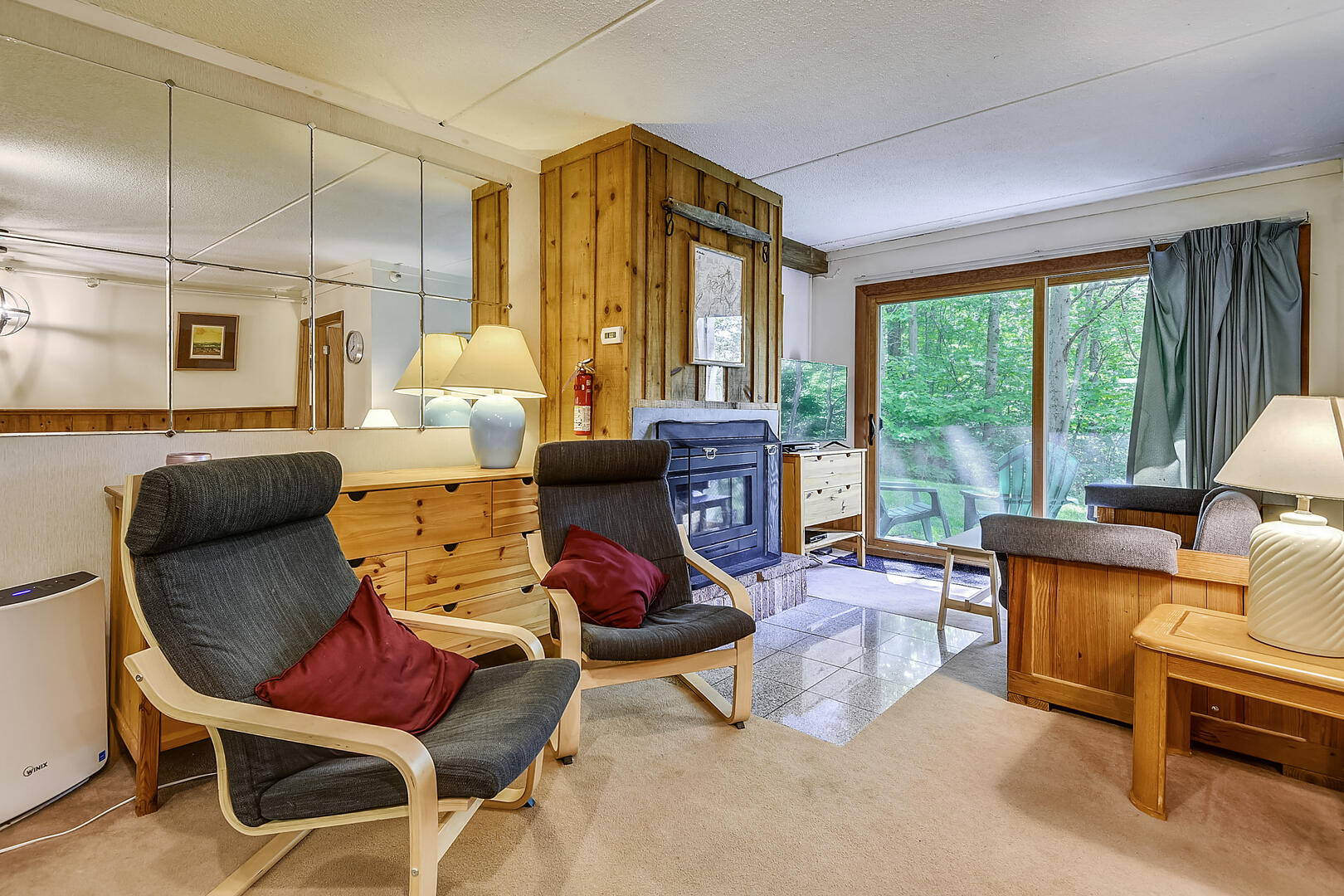 Cozy Fireplace And Heated Outdoor Pool - Charming Getaway - Killington, VT